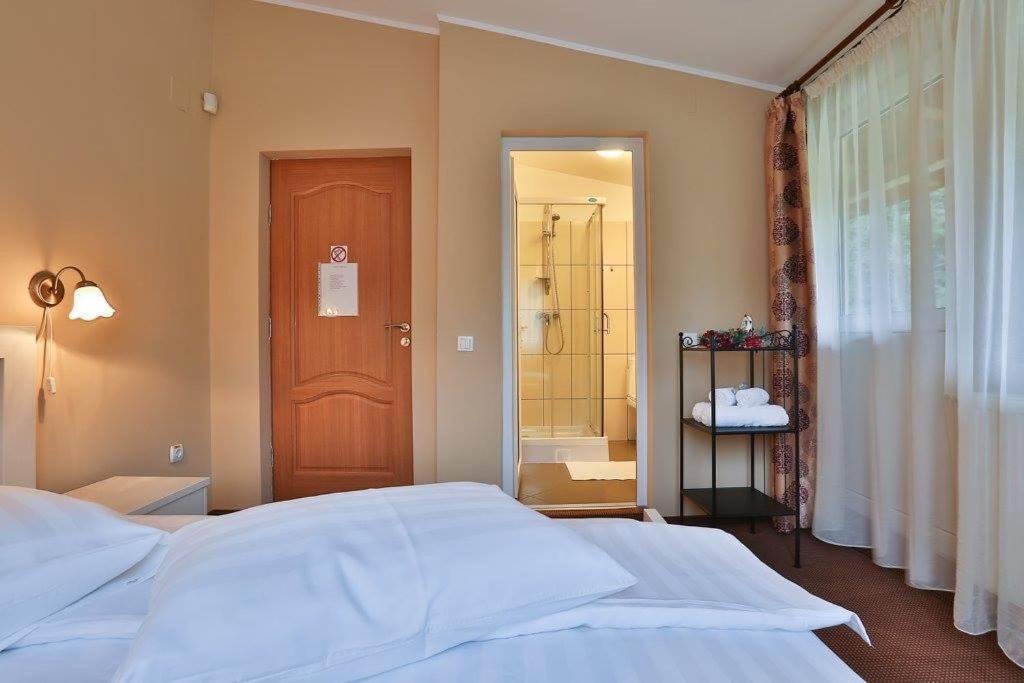 Pensiunea La Padure Cheia, Prahova Hotel Măneciu Kültér fotó