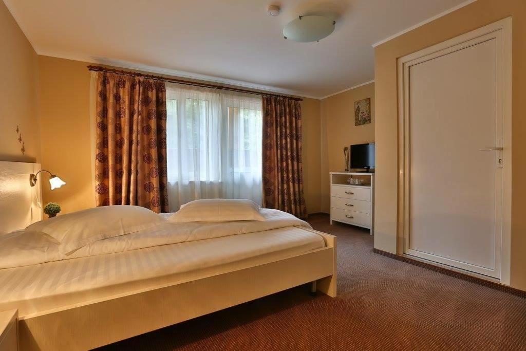 Pensiunea La Padure Cheia, Prahova Hotel Măneciu Kültér fotó
